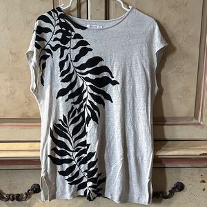 Chico's Cream with Black Leaf Pattern Tee Size 1